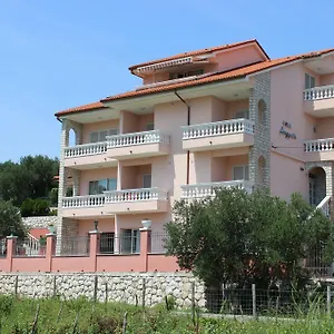 Anggela 4* Supetarska Draga